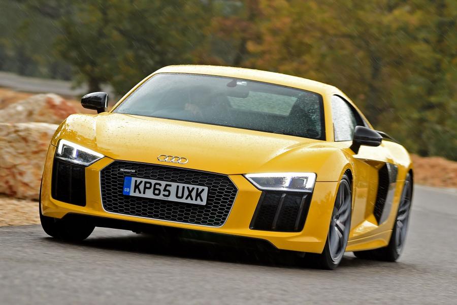  Audi R8 V10 Plus 2015 года  (UK) (фото 13 из 31)